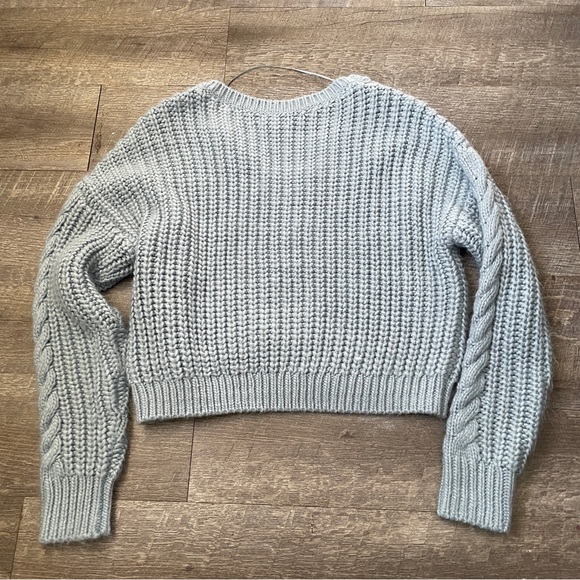 La Hearts Heather Gray V-Neck Sweater - Picture 6 of 11